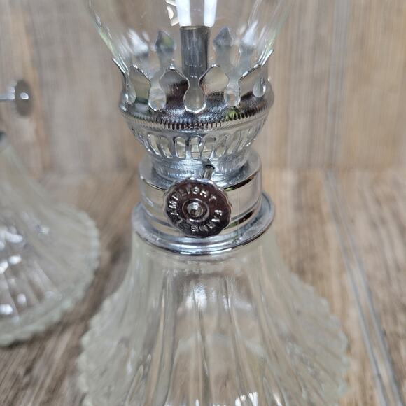 Vintage Miniature Lamplight Farms Oil Lamp, Glass Lantern 9" w Chimney - Picture 3 of 6